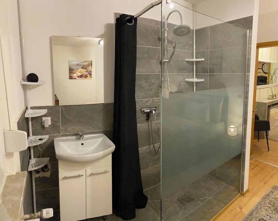 Kleines Apartment Mit Begehbarer Dusche Im Schlafzimmer Eberbach (Rhein-Neckar-Kreis) Exterior foto