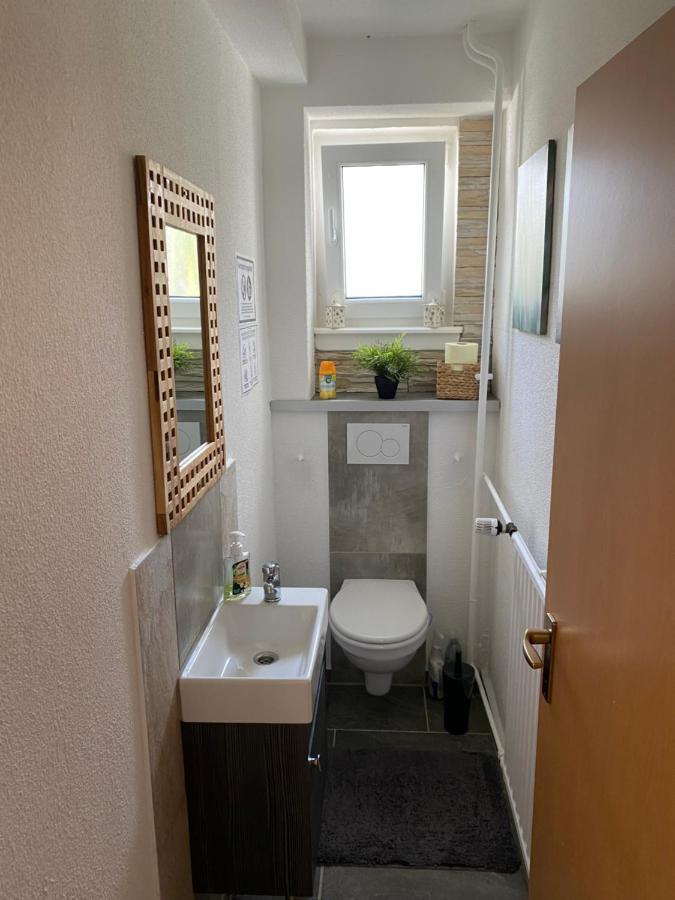 Kleines Apartment Mit Begehbarer Dusche Im Schlafzimmer Eberbach (Rhein-Neckar-Kreis) Exterior foto